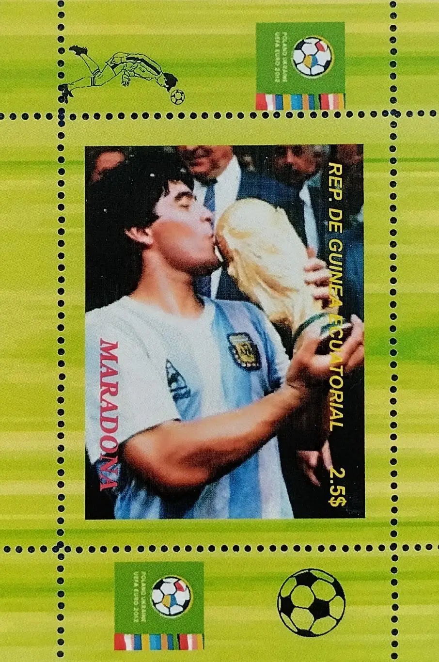 Блок. Гвинея 2012. Футбол. Марадона.