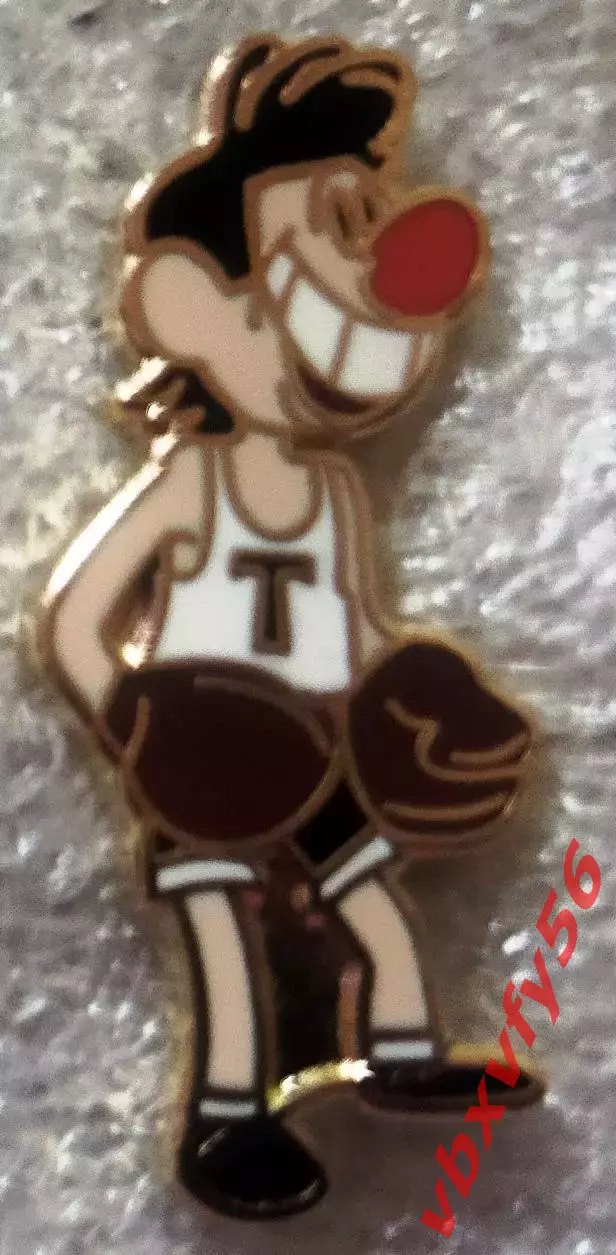 Значок ТорпедоМосква боксер белый