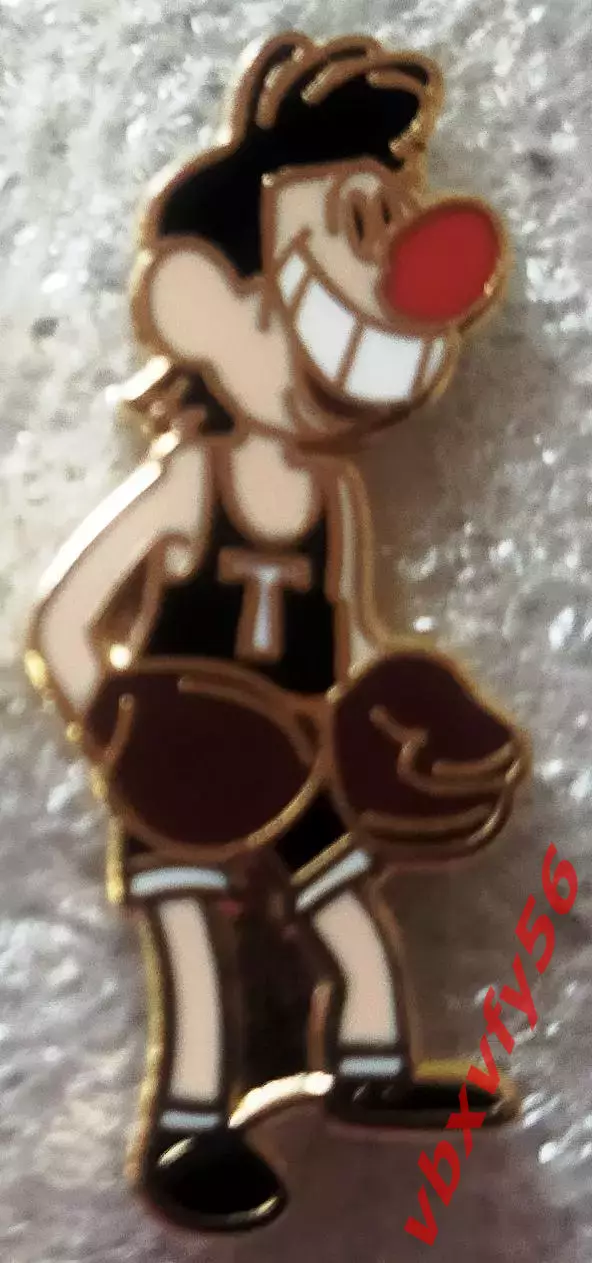 Значок ТорпедоМосква боксер черный