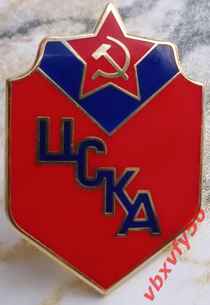 Значок ЦСКА Москва красная эмблема английская
