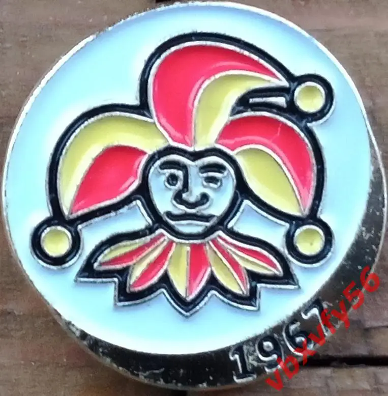 Значок Йокерит Хельсинки круг белый хоккей 1967