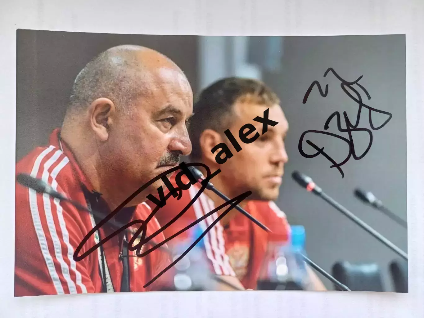 Автограф Станислава Черчесова и Артёма Дзюбы (сборная России)