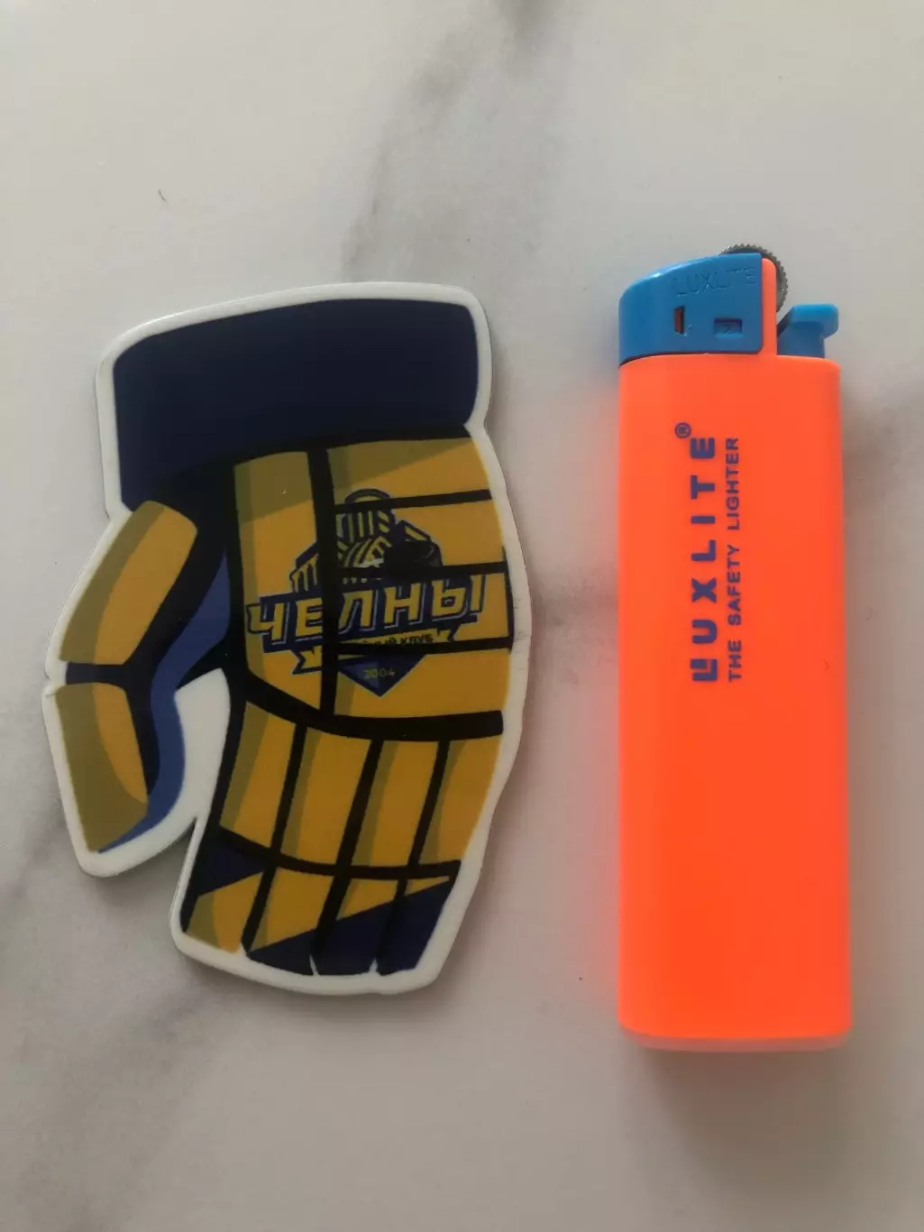 Официальный магнит (Перчатка) ХК «ЧЕЛНЫ» 1