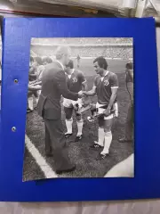 Киев 1981 г. Лобановски поздровляет Динамо Тбилиси с кубком кубков.