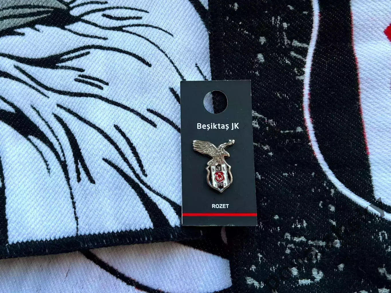 Значок ФК Бешикташ Стамбул / Официальная продукция / Турция