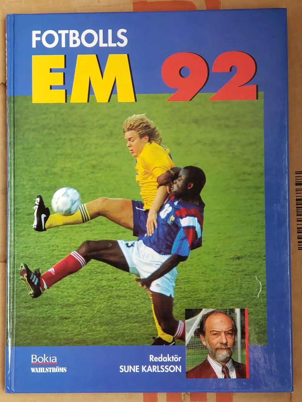 Книга. Фотоальбом ЧЕ- 92