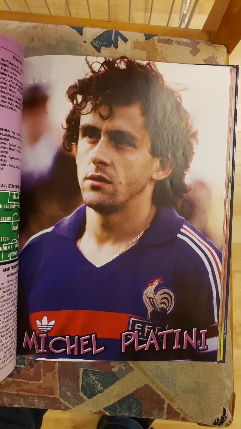 Футбольный журнал- книга Евро2008 г. 4