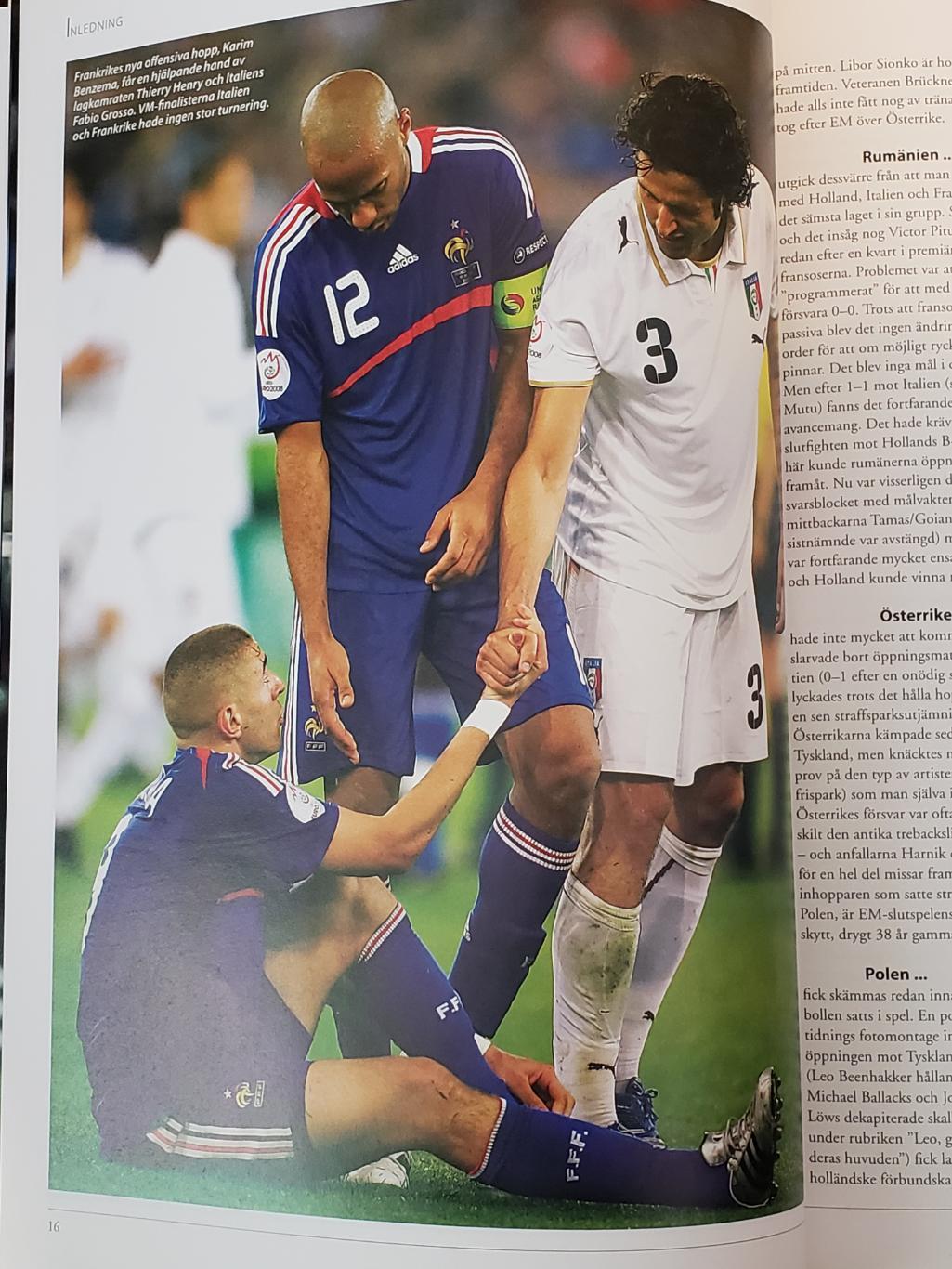 Футбол. - книга 1- фотоальбом Евро 2008 1