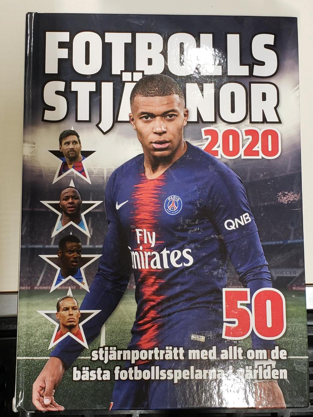 Футбол. - книга- фотоальбом Звезды футбола 2020