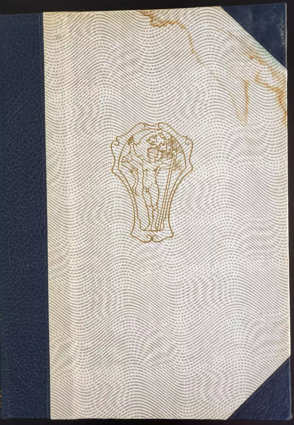 Книга- Фотоальбом Спорт 1975