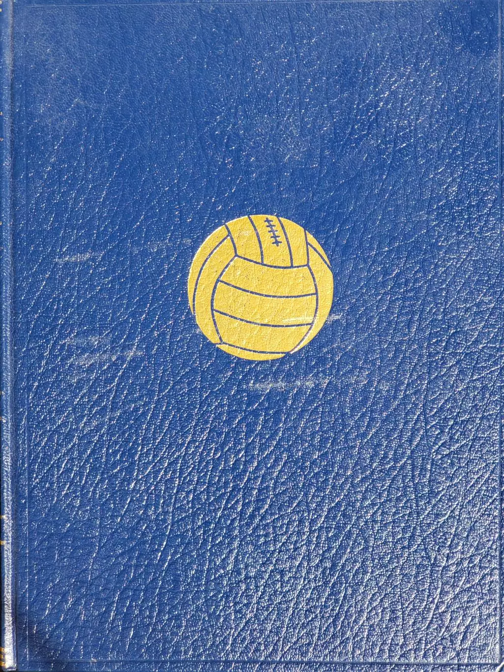 Книга -Фотоальбом ФУТБОЛ 1983