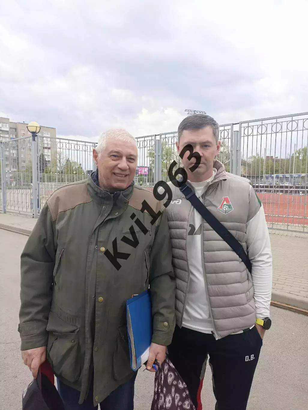 Журнал Спецвыпуск ЕВРО 2012 автографы четырех легендарных игроков 4