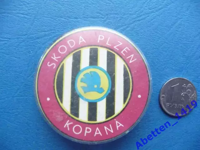 Значок ФК Шкода Пльзень (Чехословакия).