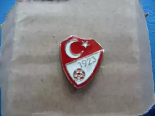 Значки.Федерация футбола Турции
