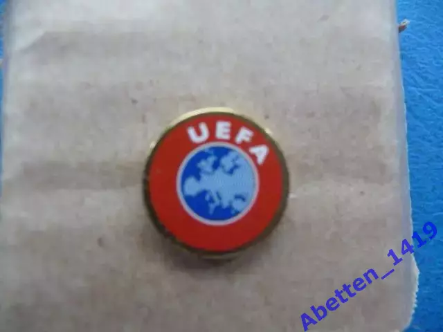 Значок УЕФА Эмблема. Красная