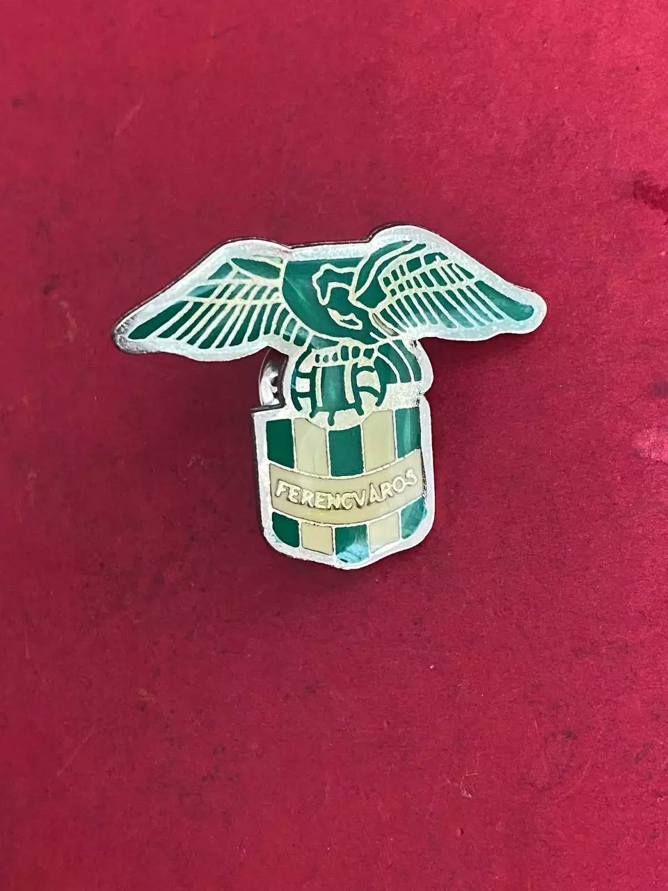 -. , . Ференцварош. Официальный знак. ......-.