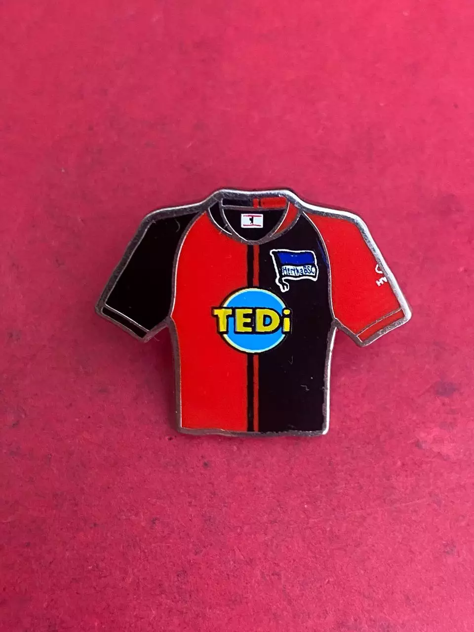 ,,,, .ФК Герта Берлин. Официальный знак......-.