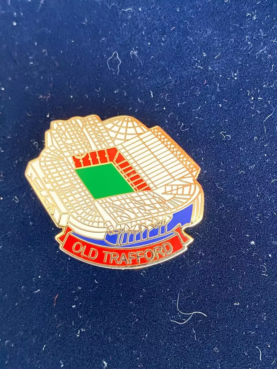 ,,,, . . , Олд Трафорд......-.