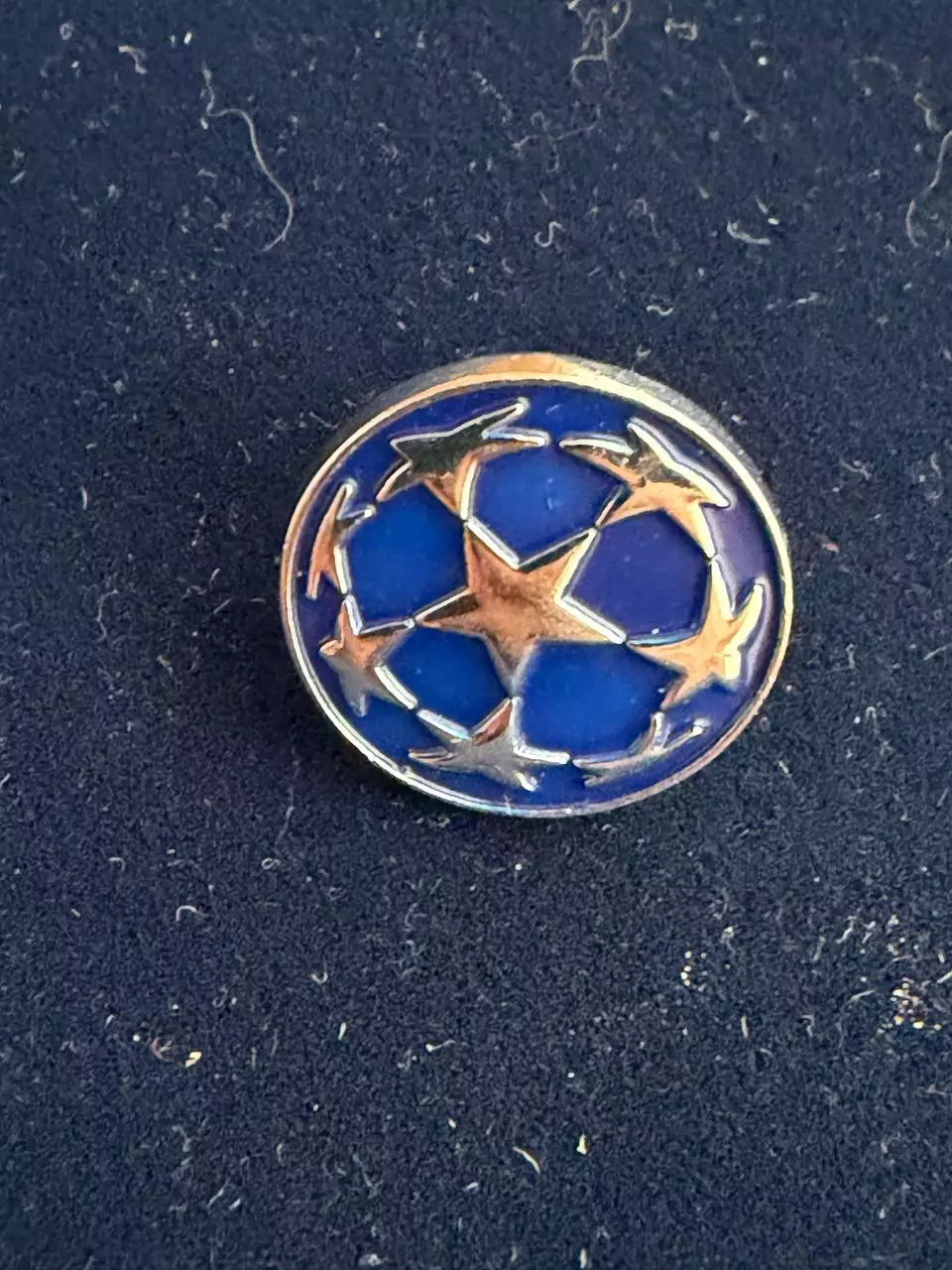 … . . . . Лига чемпионов. Официальный знак- , -,.., . ,. -......-.