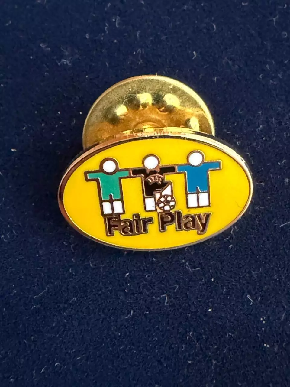 … . . . . Официальный знак ФИФА- , -,.., . ,. -......-.