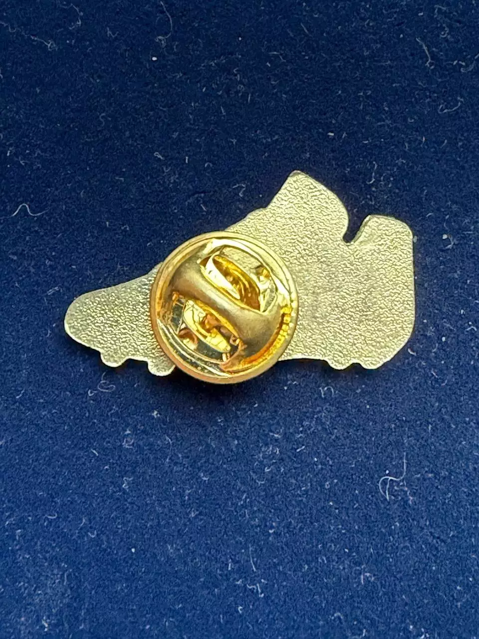 .. .,, Барселона. Официальный знак. . -,.., . ,. -......-. 1