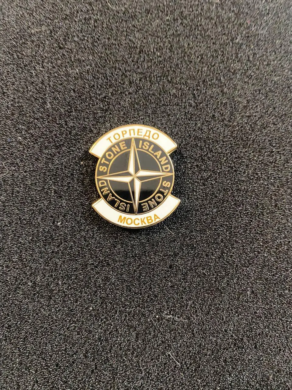 Торпедо фанатский знак