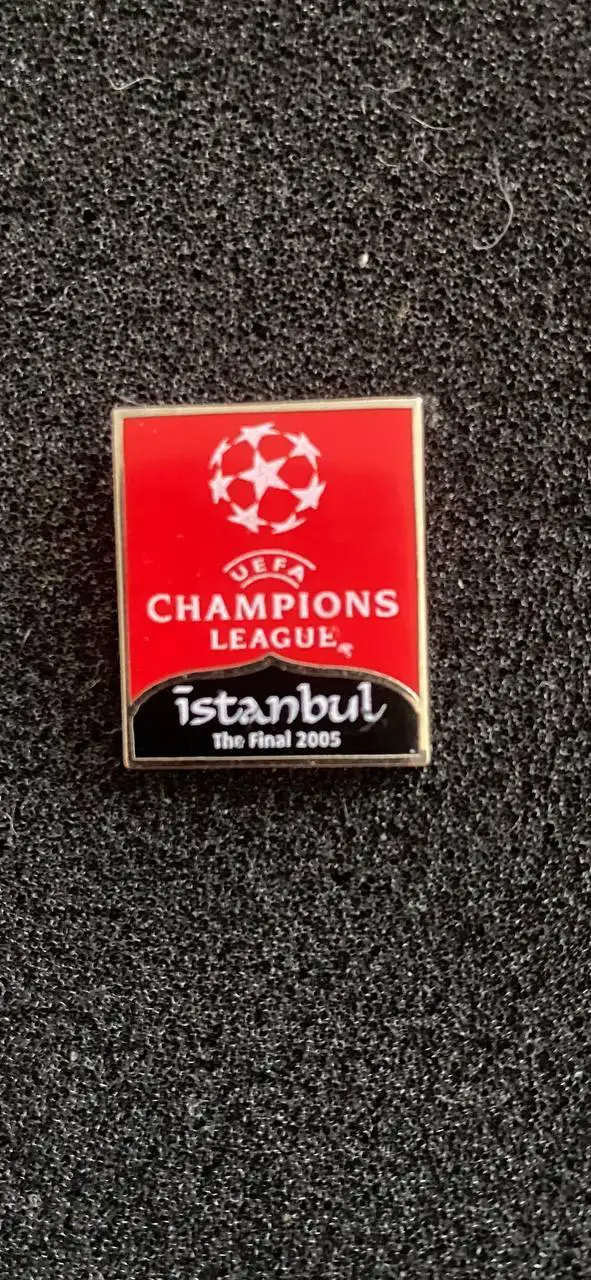 Официальный знак UEFA. Финал лиги чемпионов в Стамбуле 2005