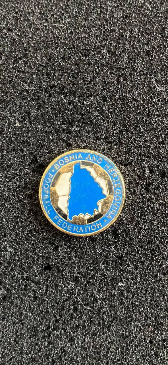 Федерация футбола Боснии и Герцеговины официальный знак