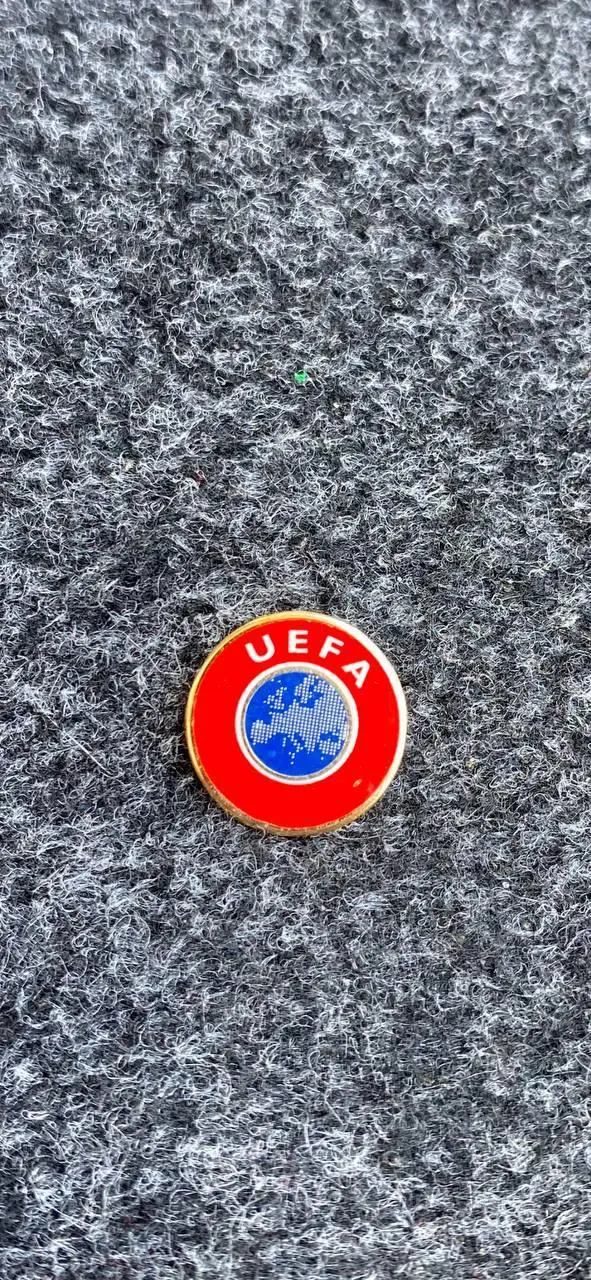 .....УЕФА. Официальный знак. .......