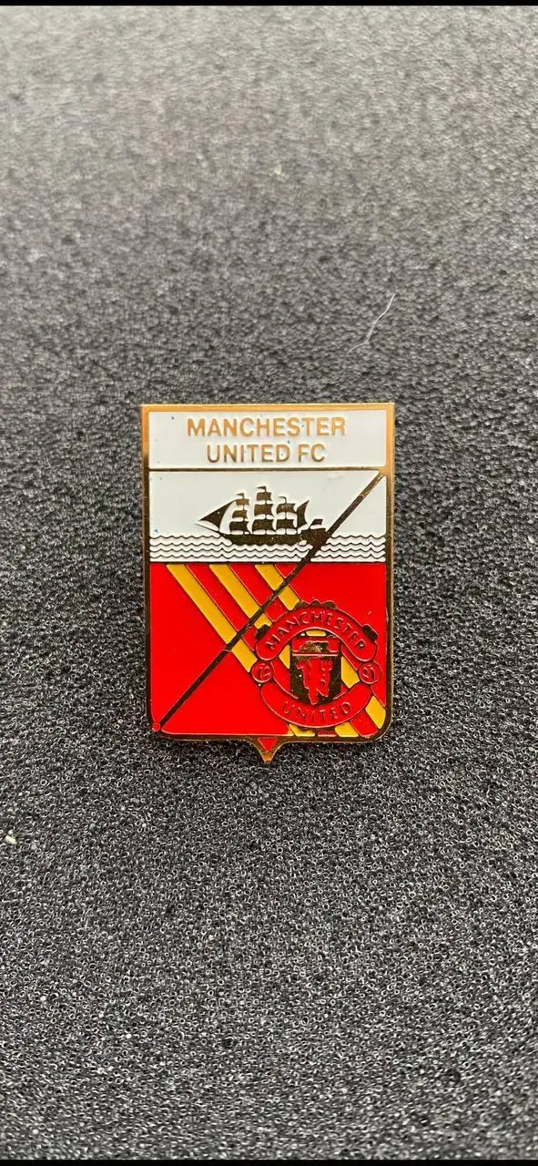 ….. . Манчестер Юнайтед......