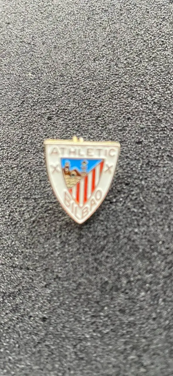 …. Атлетик Бильбао. Официальный знак......