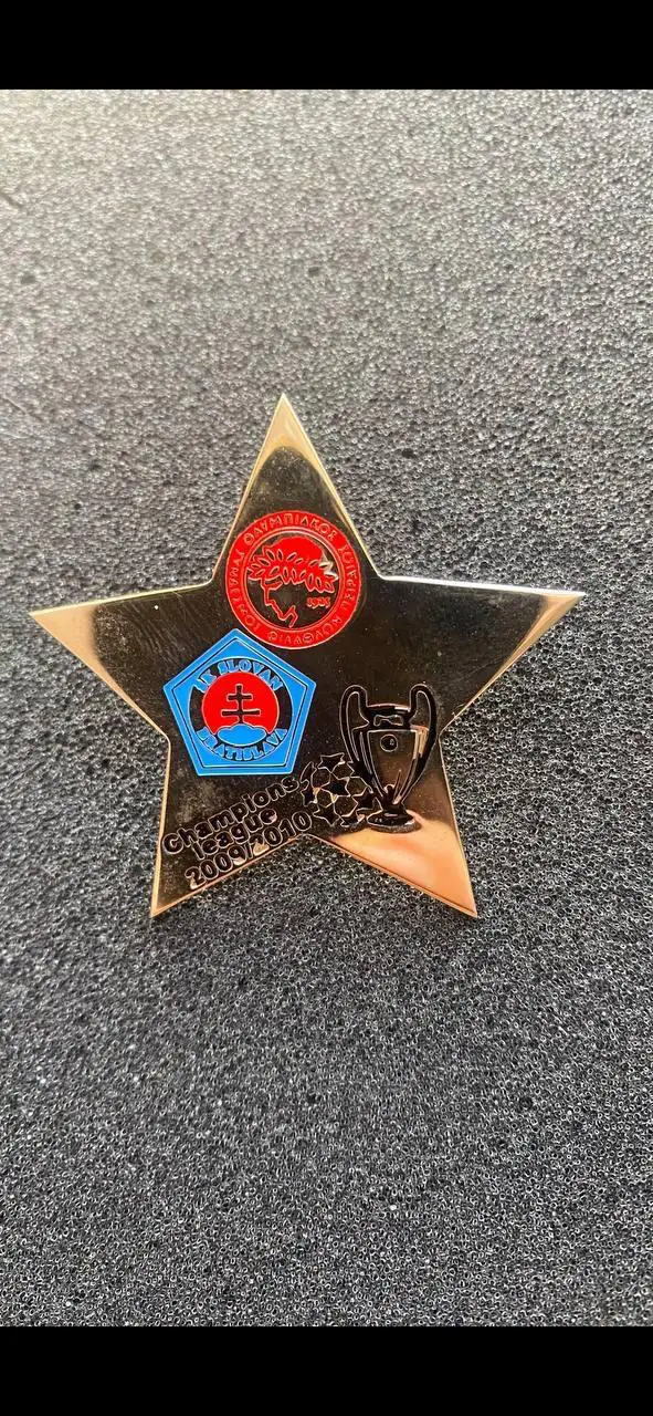 … Олимпиакос-Слован-.--.-.