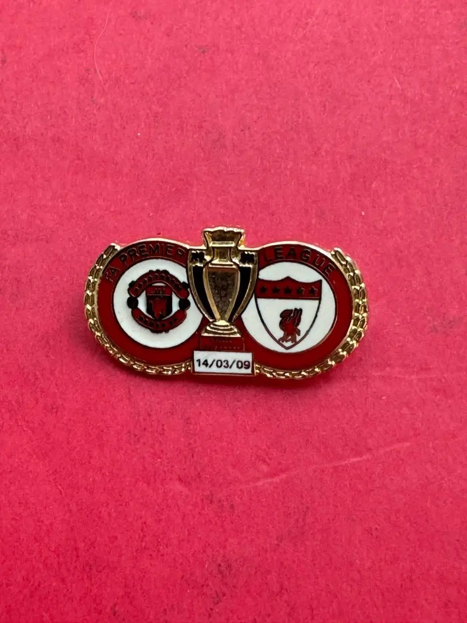 ..,., ..- .- -. Манчестер Юнайтед-Ливерпуль. Английский знак. .--, --. .--