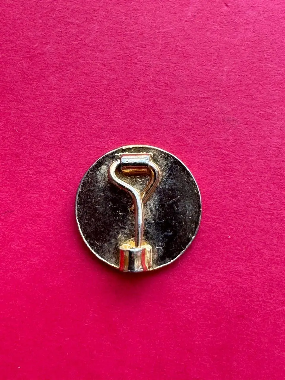 . .- . --Арсенал. Английский винтажный знак/ .--, --. 1