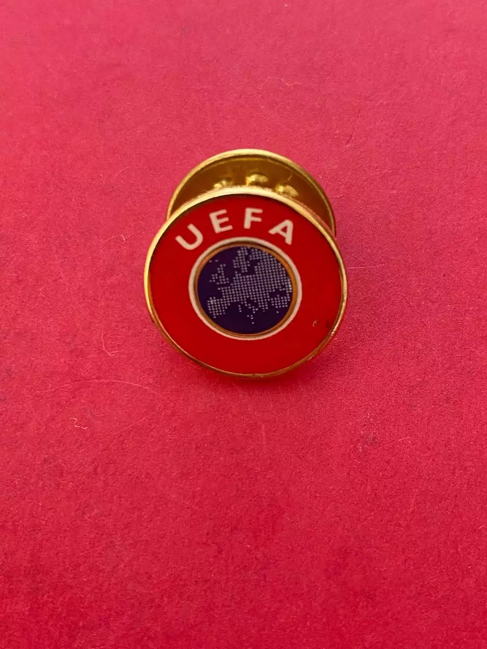 … УЕФА. Официальный знак. .,.. ,,,, ......-.