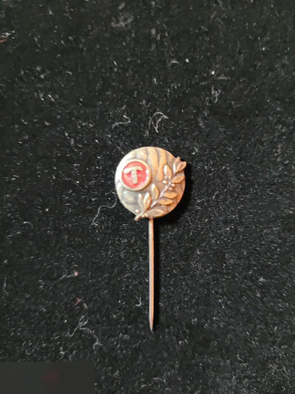 ЗНАК, ФУТБОЛЬНЫЙ КЛУБ ТОРПЕДО (МОСКВА) 1957 г. ТЯЖЕЛЫЙ МЕТАЛЛ