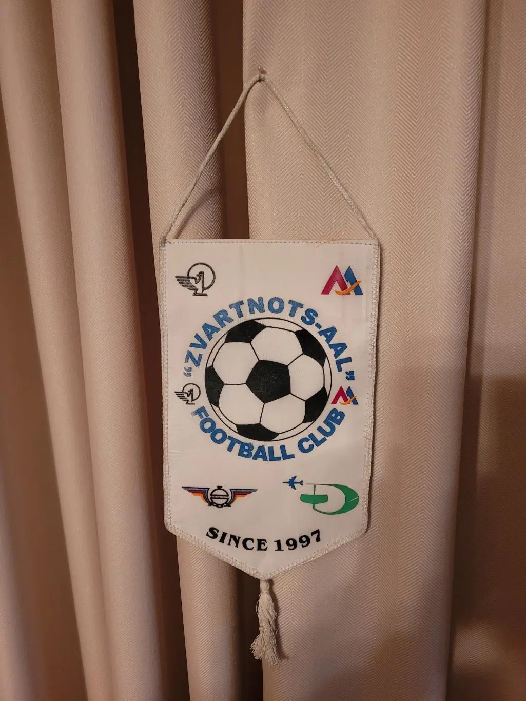 ФУТБОЛЬНЫЙ КЛУБ (ФК) ЗВАРТНОЦ (ЕРЕВАН) АРМЕНИЯ 15х25