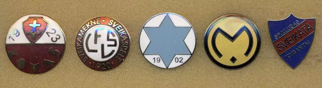 'давні' клуби Литва, колекція 5 штук ЕМАЛЬ / Lithuania 5 replica football badges