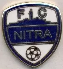 футбол.клуб Нітра (Словаччина) ЕМАЛЬ/FC Nitra,Slovakia football enamel pin badge