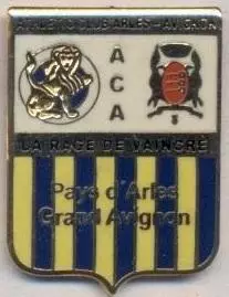 футбол.клуб Арль-Авіньйон (Франція)1 ЕМАЛЬ /AC Arles-Avignon,France football pin