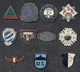 'давні' клуби Латвія, колекція 11 штук ЕМАЛЬ / Latvia 11 replica football badges