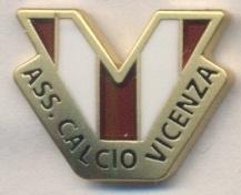 футбол.клуб Віченца (Італія) ЕМАЛЬ / AC Vicenza,Italy football replica pin badge