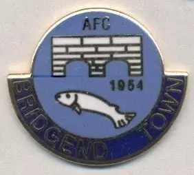 футбол.клуб Бридженд (Уельс)1 ЕМАЛЬ / Bridgend Town AFC,Wales football pin badge