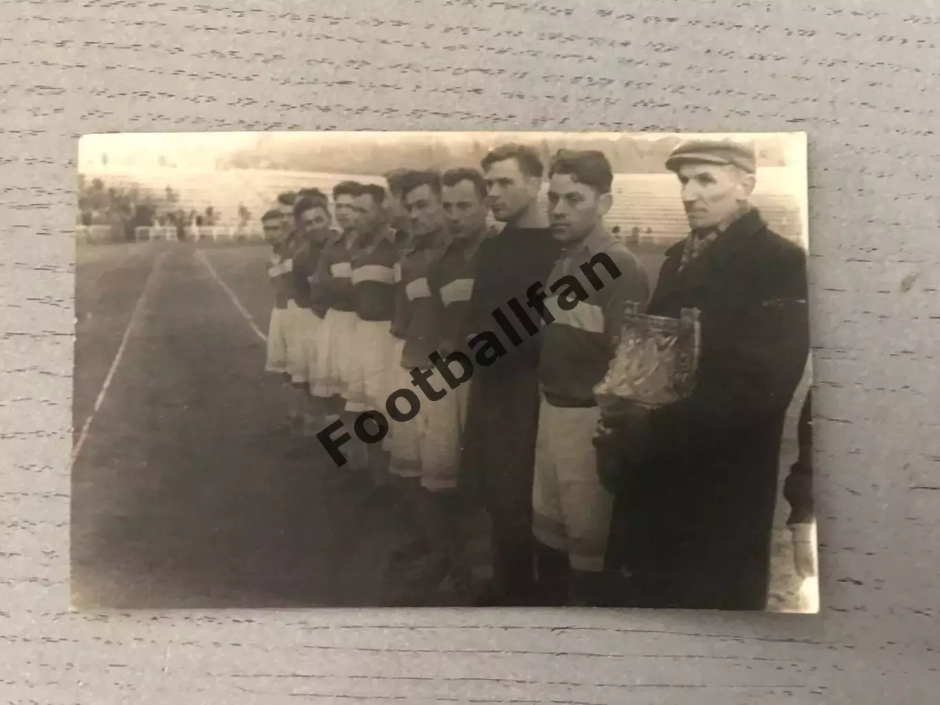ОРИГИНАЛ ! Динамо Киев - обладатель Кубка Украинской ССР . 1946 год .