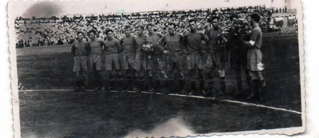 ВМС Москва . Фото перед игрой с Шахтером Сталино 1951 ОРИГИНАЛ