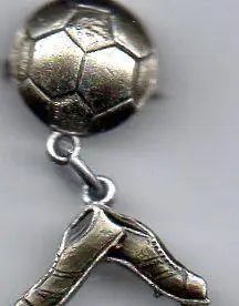 Мяч на подвеске футбол