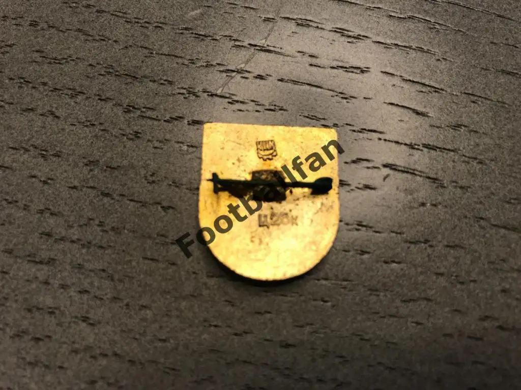 Футбольный клуб (ФК) Шахтер Донецк (9) 1