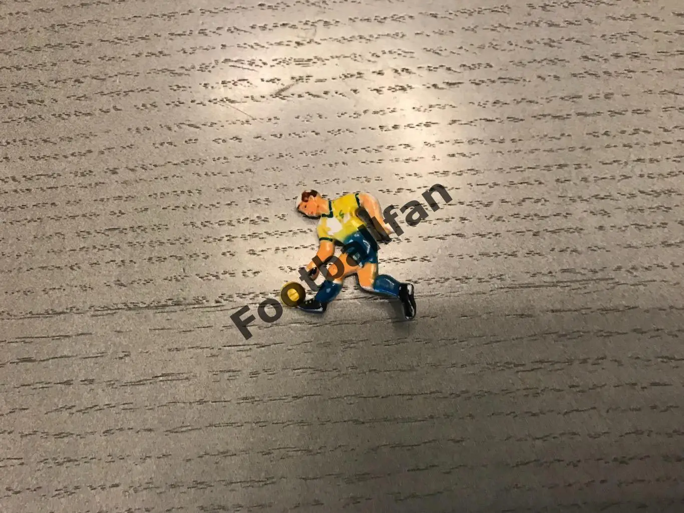 Футболист (2)