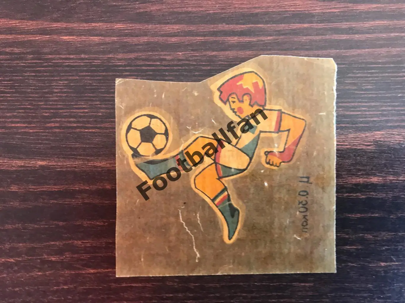 Наклейка . Футболист .