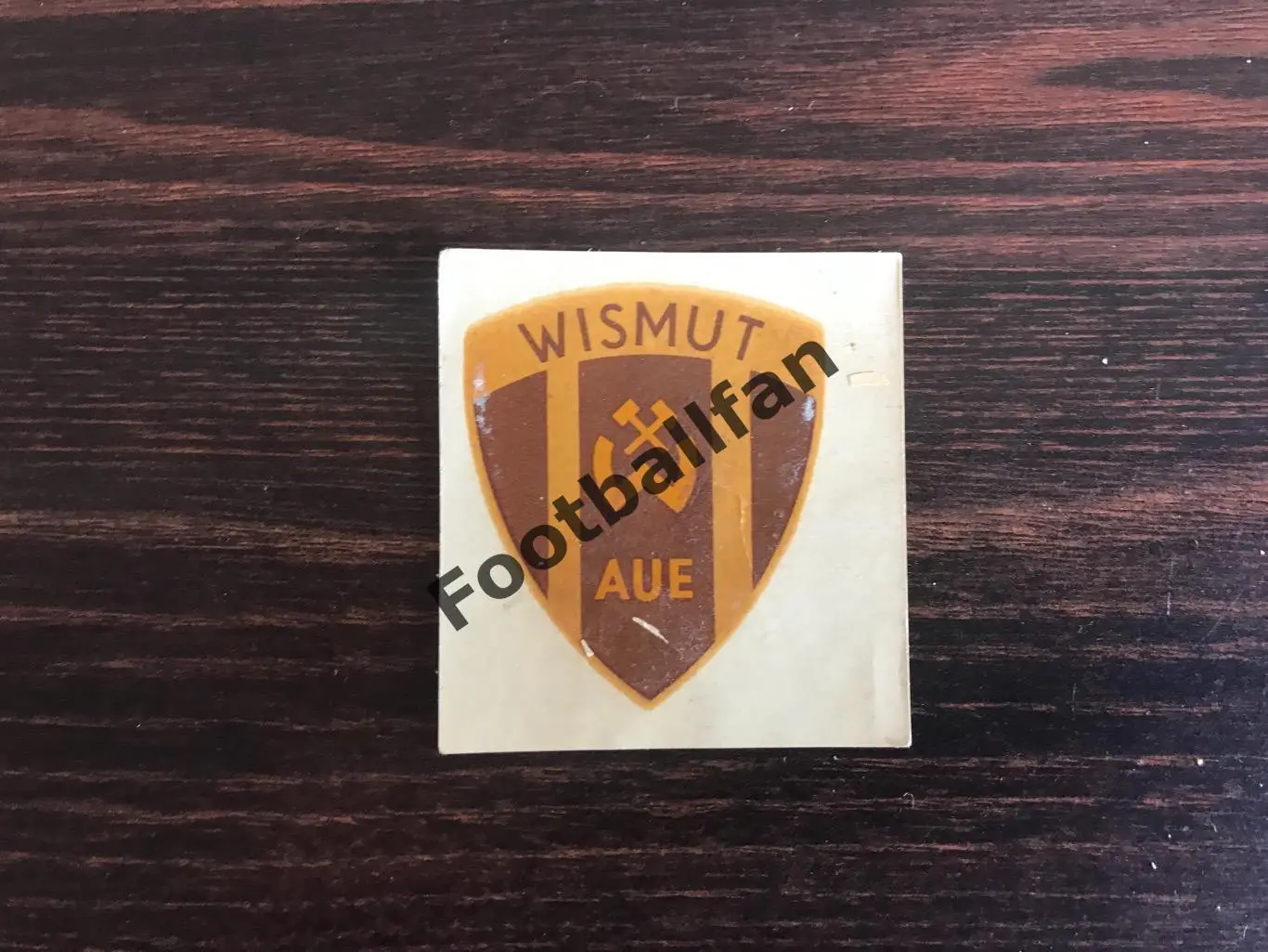 Наклейка . Висмут Ауэ . ГДР ( Германия )